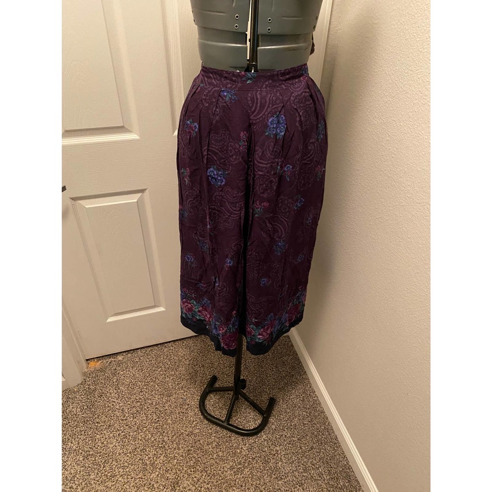 Vintage purple floral skirt